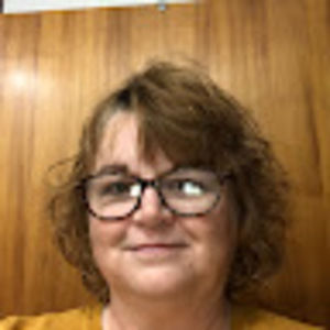 Meet your Posher, Leslie